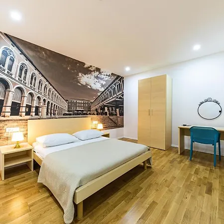 Split City Rooms Guest house 3*
