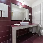 Split City Rooms Split