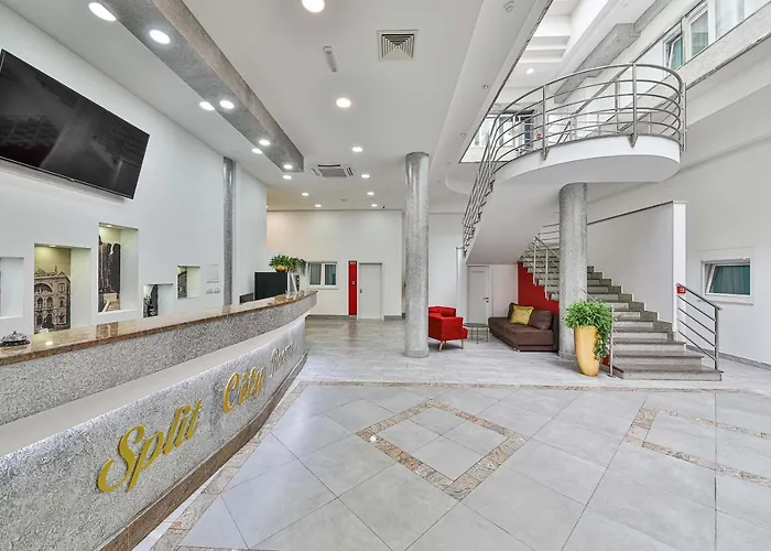 Split City Rooms Split