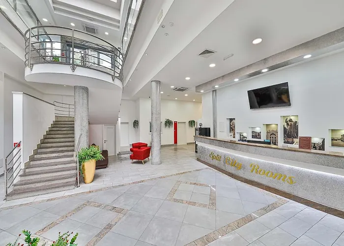 Split City Rooms Split